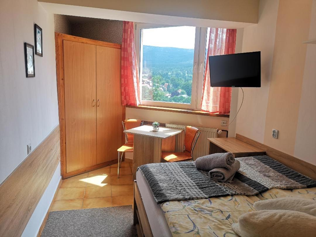 Willa Mona Bed and Breakfast Szklarska Poręba Esterno foto