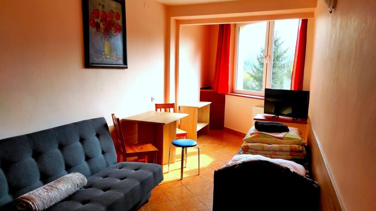 Willa Mona Bed and Breakfast Szklarska Poręba Esterno foto