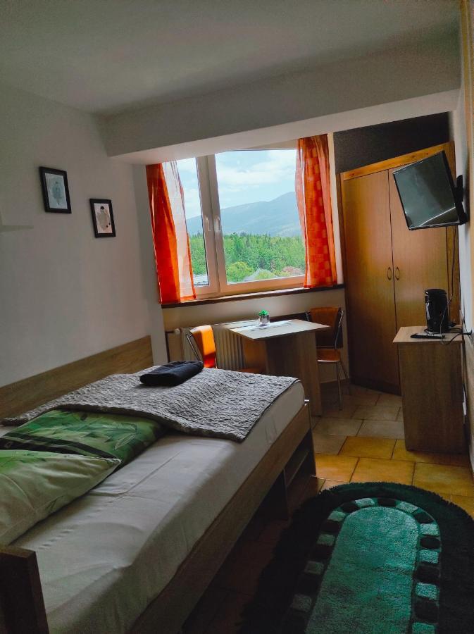 Willa Mona Bed and Breakfast Szklarska Poręba Esterno foto
