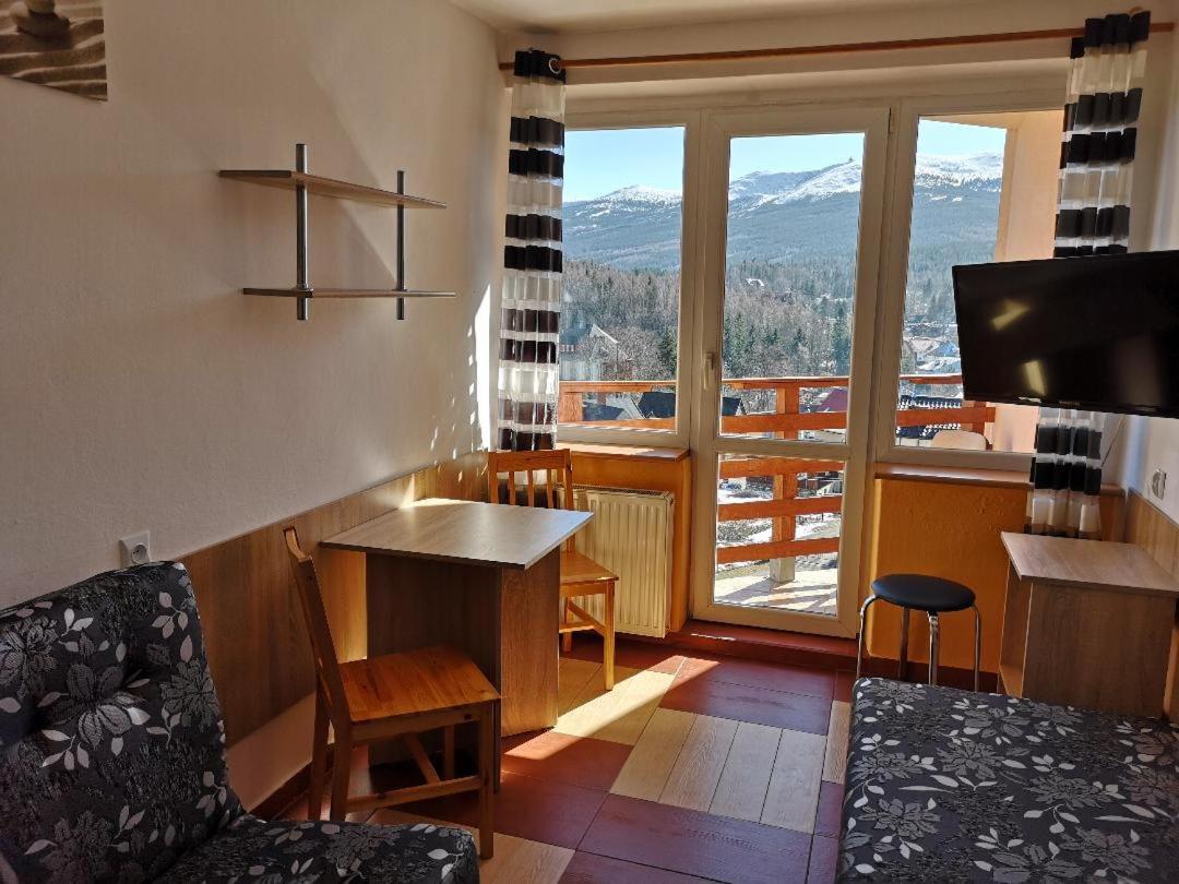 Willa Mona Bed and Breakfast Szklarska Poręba Esterno foto